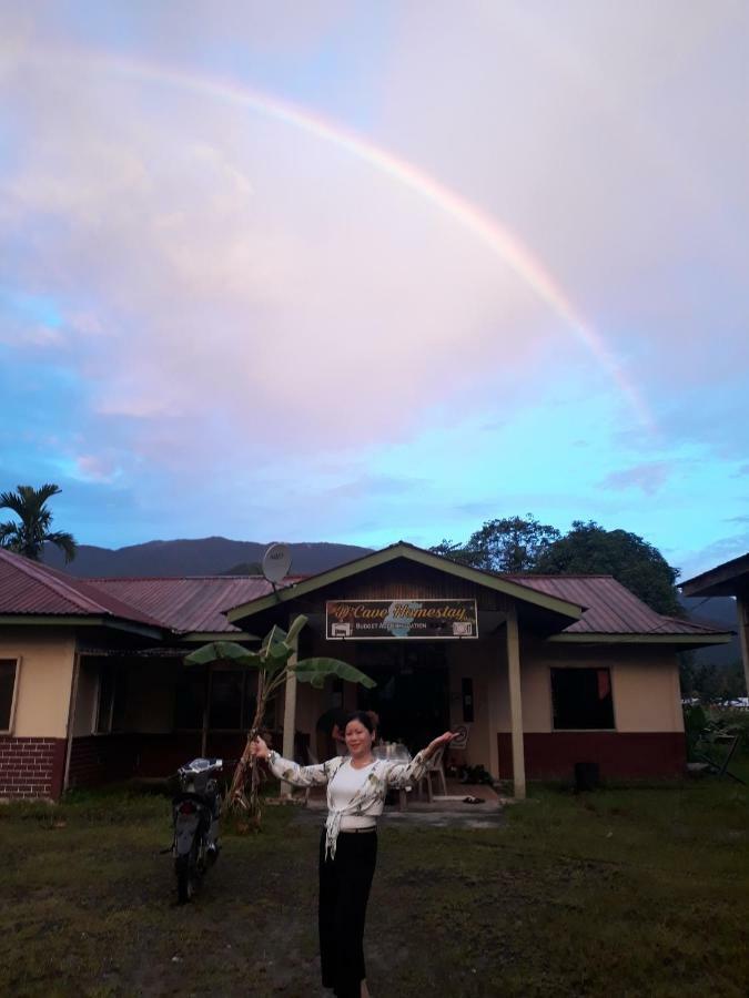 Mulu D Cave Homestay Extérieur photo
